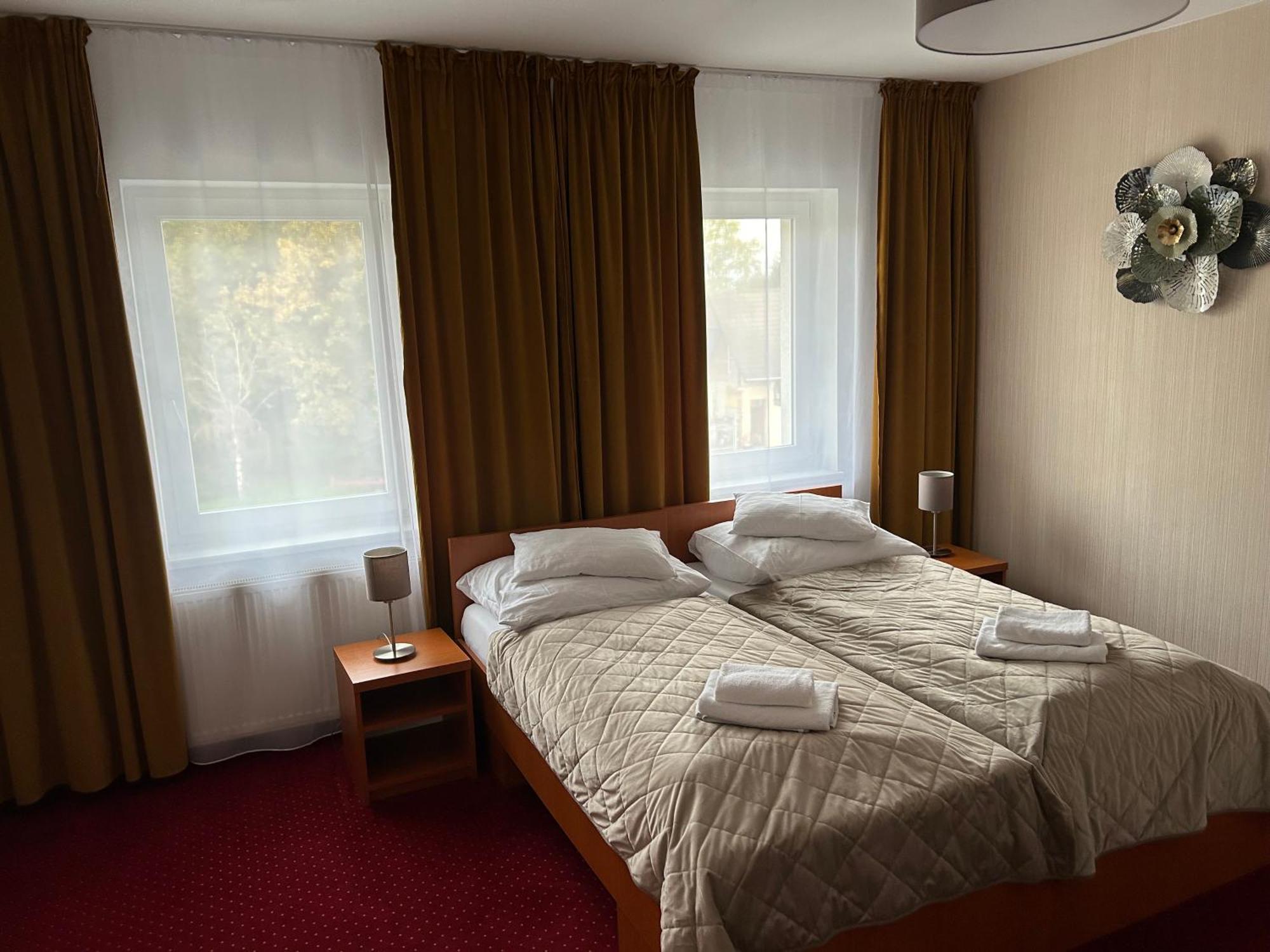 Hotel Evan U Hoffera Topoľčany Extérieur photo