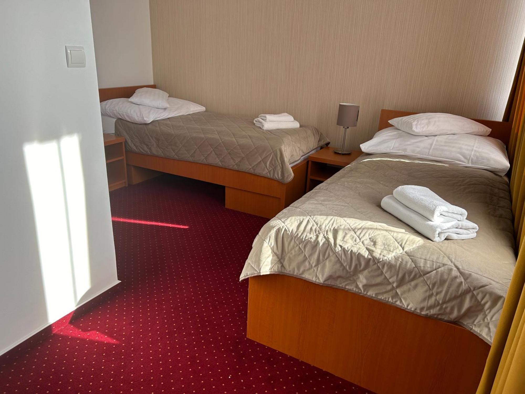 Hotel Evan U Hoffera Topoľčany Extérieur photo