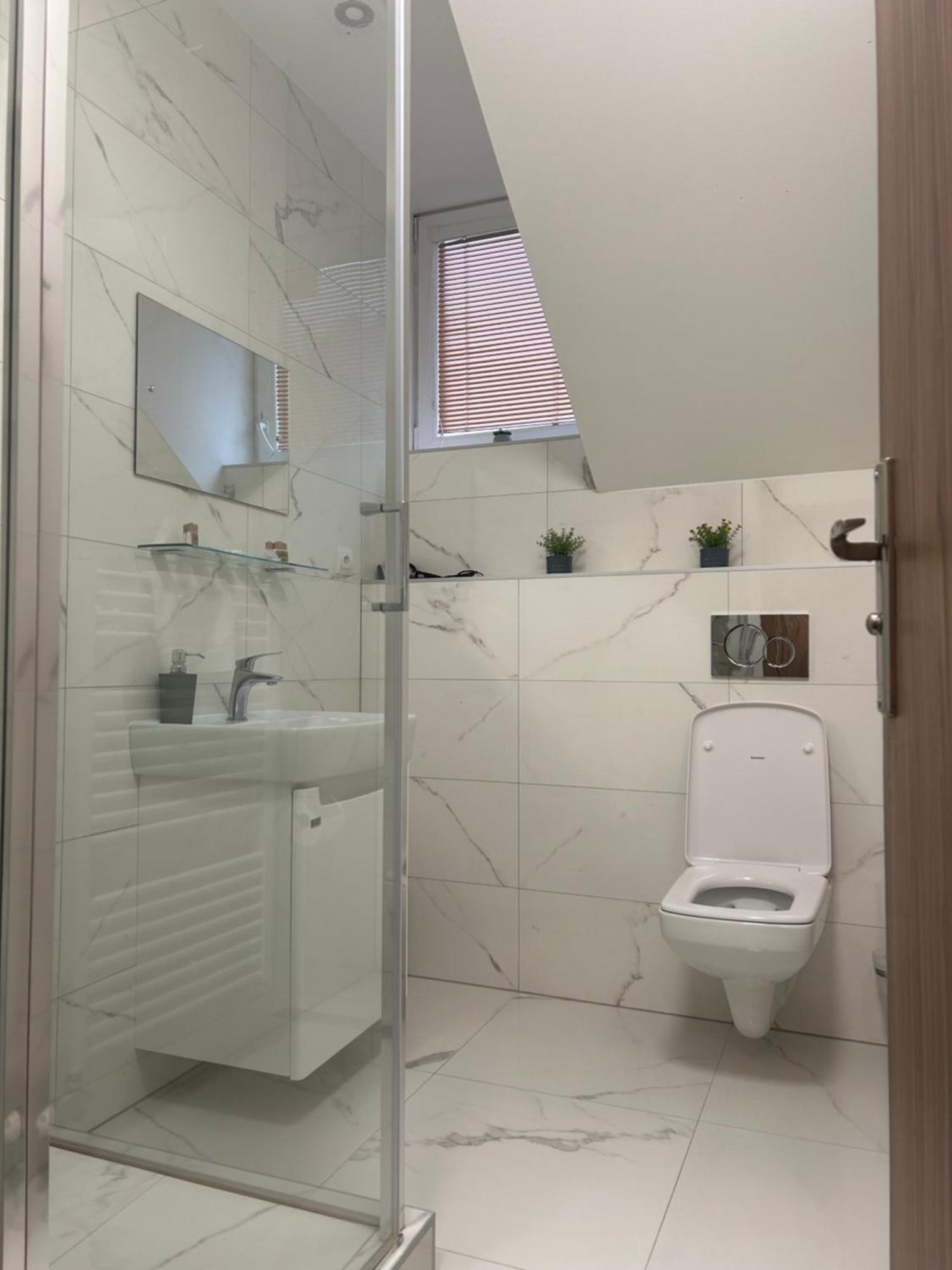 Hotel Evan U Hoffera Topoľčany Extérieur photo