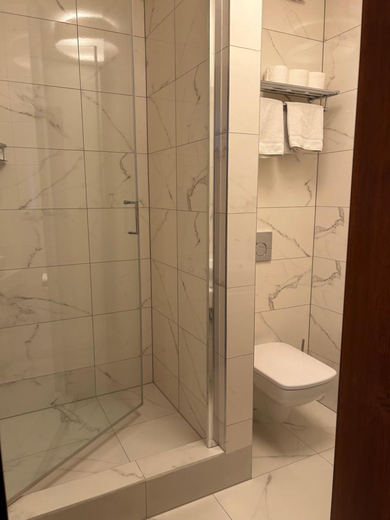 Hotel Evan U Hoffera Topoľčany Extérieur photo