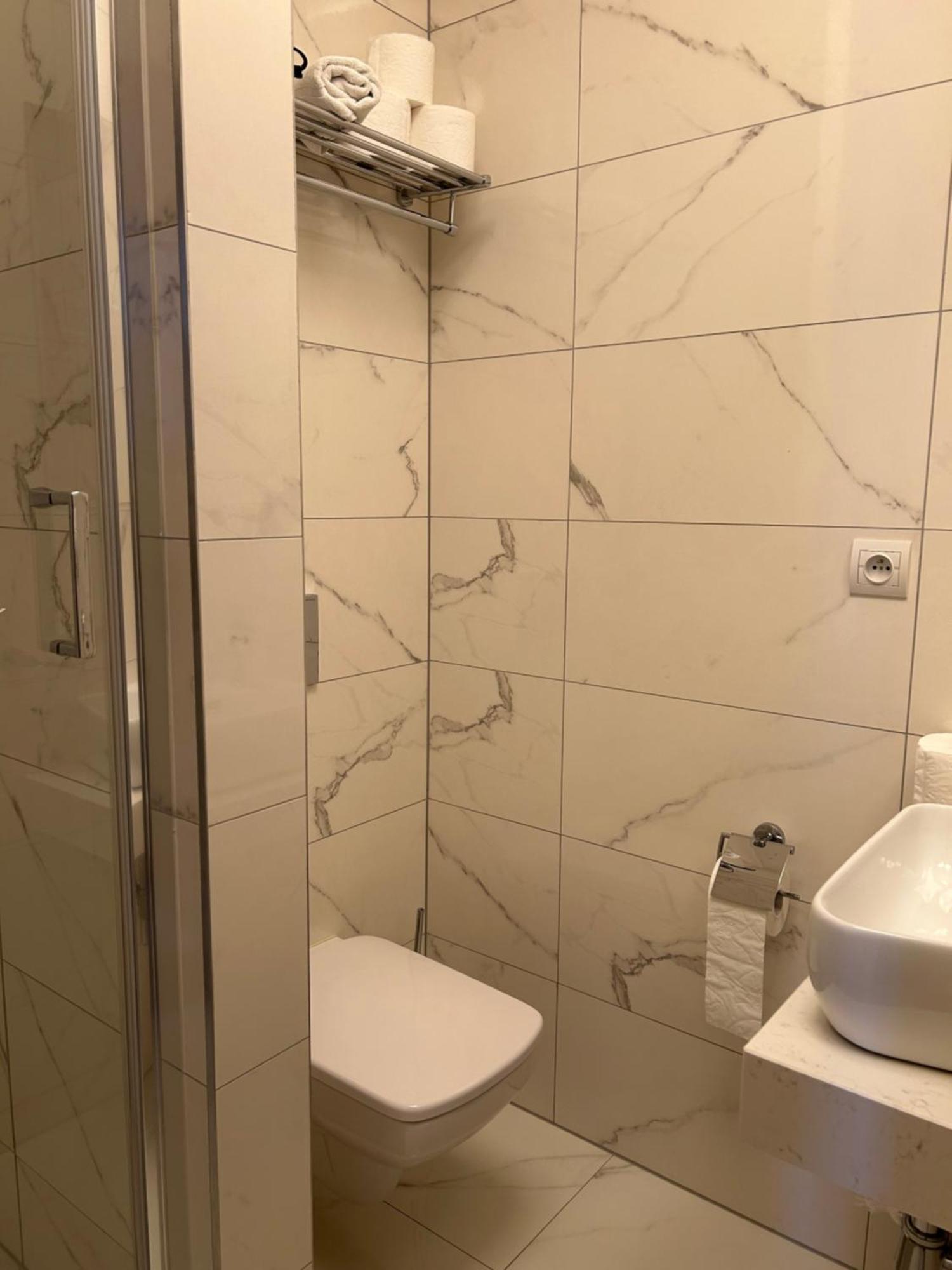 Hotel Evan U Hoffera Topoľčany Extérieur photo