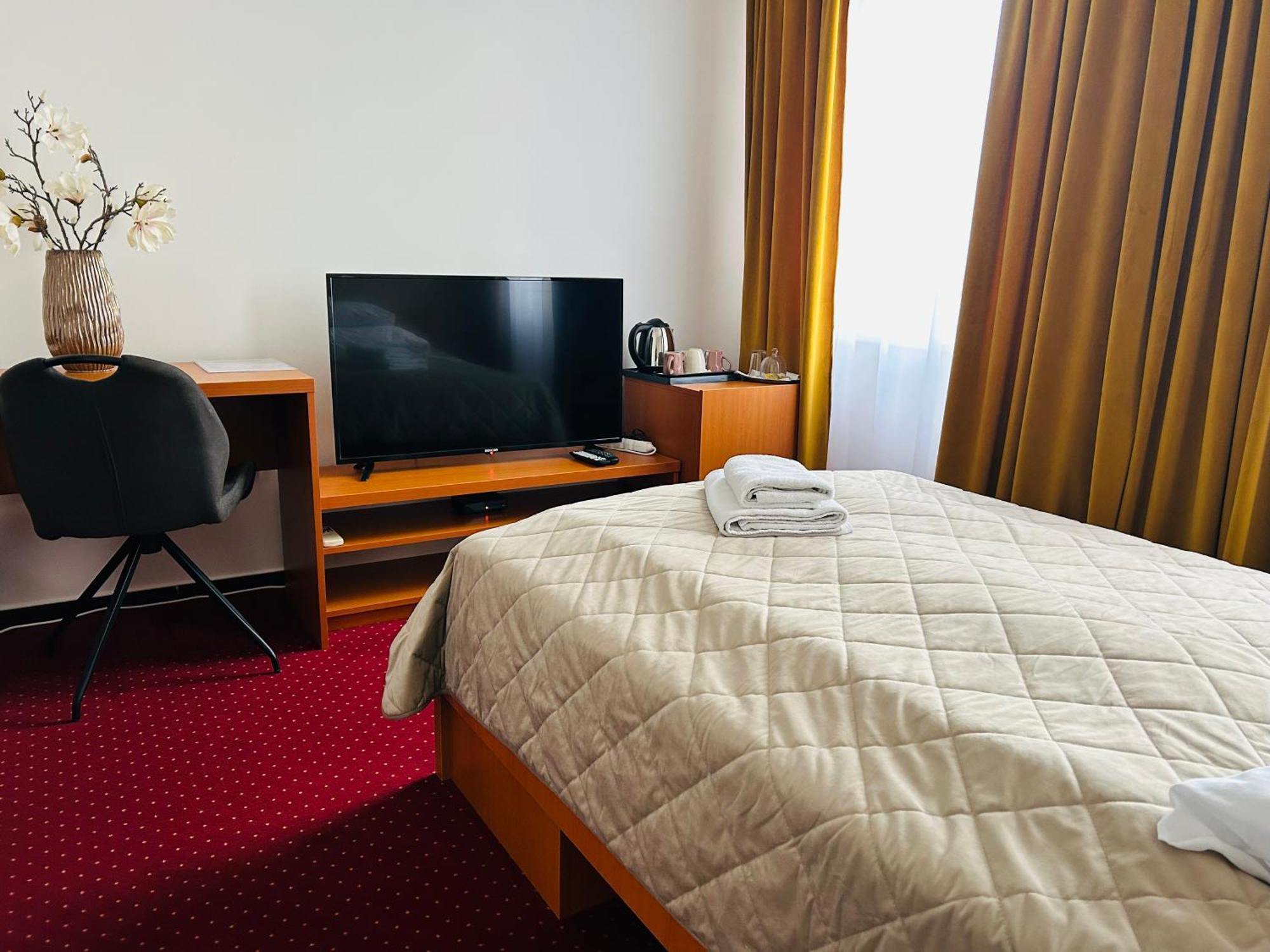 Hotel Evan U Hoffera Topoľčany Extérieur photo