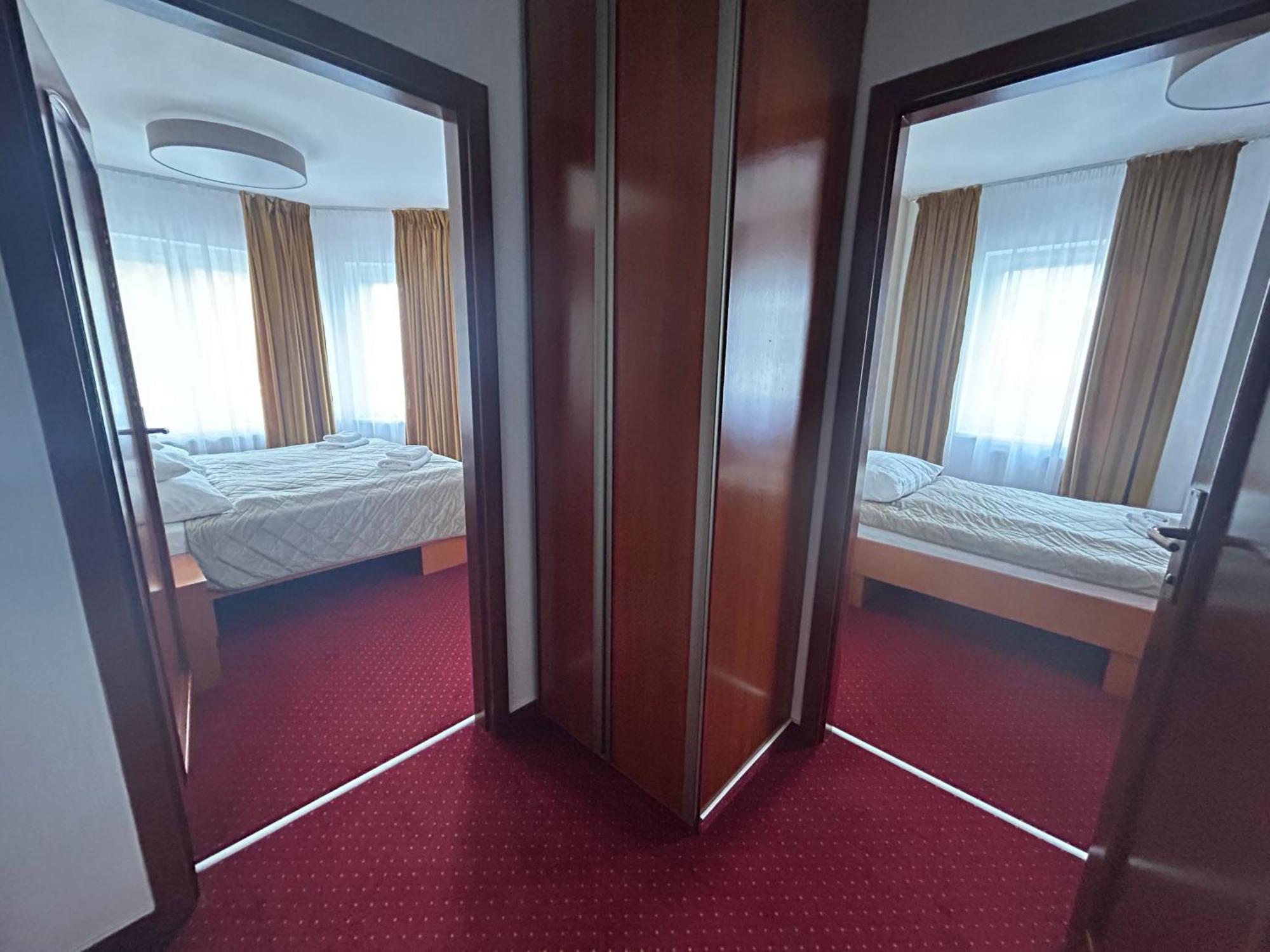 Hotel Evan U Hoffera Topoľčany Extérieur photo